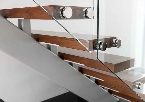 Decorate Your House With Glass Balustrades